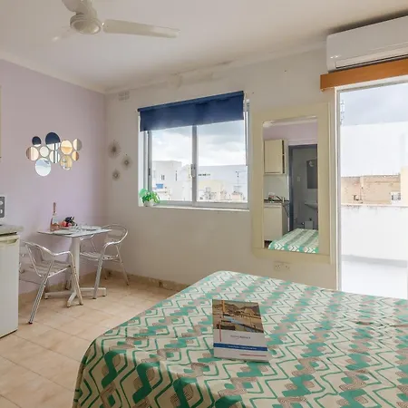 Stefanela Building - Happy * Sliema