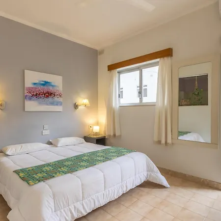 Stefanela Building - Happy *