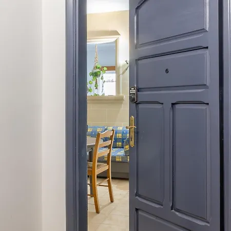 Stefanela Building - Happy Apartamento