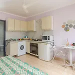 Stefanela Building - Happy * Σλιέμα
